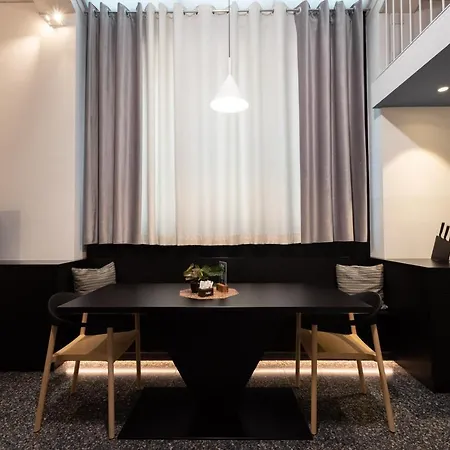 Pepper Suite-3