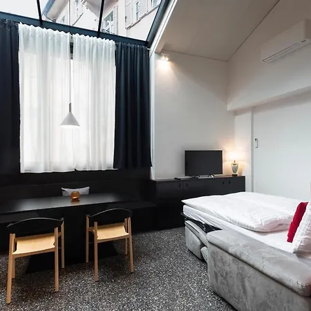 Pepper Suite-2